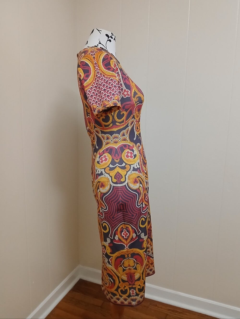 Designer Paisley Print Short-Sleeve Midi Dress - Picture 3 of 9